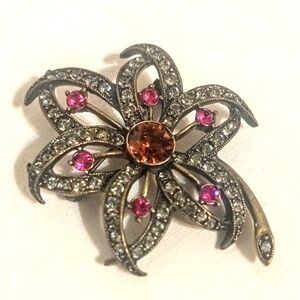 Vintage 1950s Flower Brooch - Ruby, Amethyst in Bronze - Rhinestones